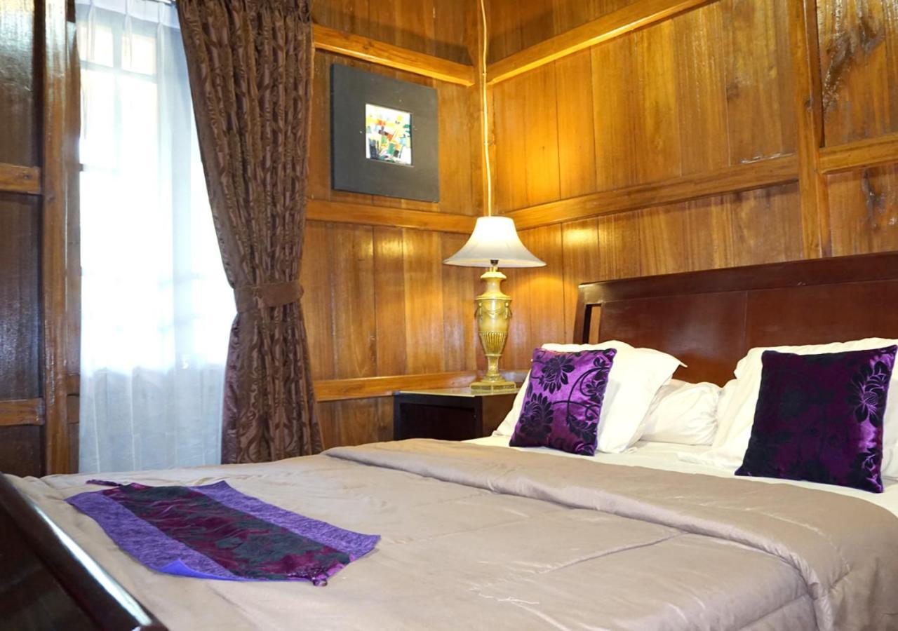 בנדונג Badjoeri Ethnic Wooden Homestay מראה חיצוני תמונה