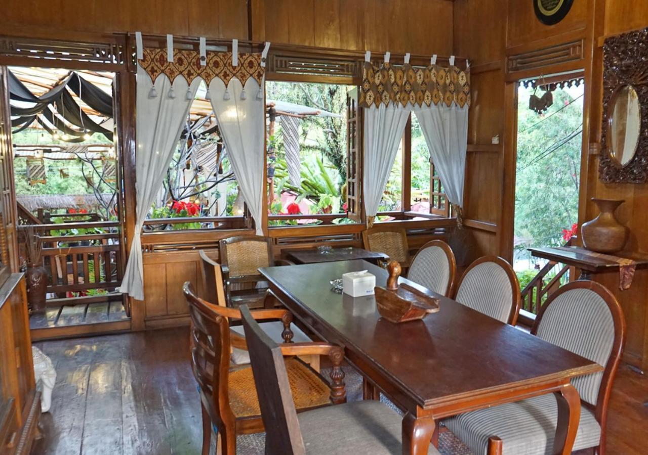 בנדונג Badjoeri Ethnic Wooden Homestay מראה חיצוני תמונה