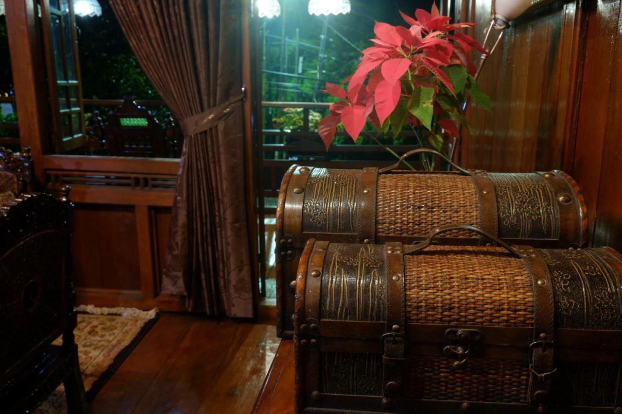 בנדונג Badjoeri Ethnic Wooden Homestay מראה חיצוני תמונה
